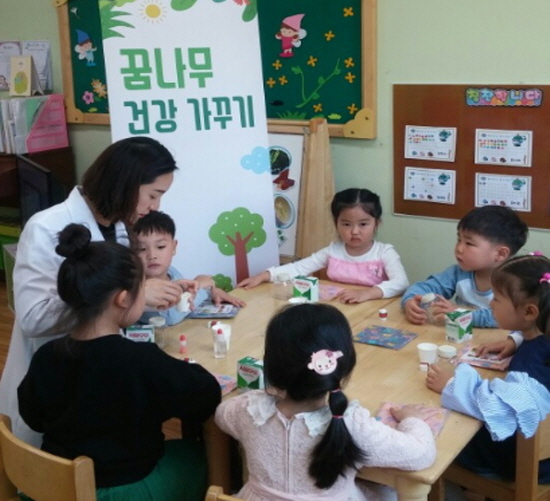 ▲ 옹진군보건소가 어린이들의 건강한 생활습관 형성을 위해 '꿈나무건강가꾸'프로그램을 운영하고 있다.