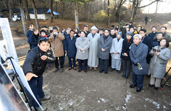 오산시는 4일 독산성과 세마대지(이하 독산성)에서 학술발굴조사에 대한 성과와 출토유물을 일반인에게 공개하는 현장설명회를 개최했다고 밝혔다.  (사진=오산시)