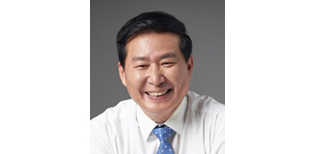 김준현 전 더불어민주당 김포 을 지역위원장이 “정치인에게 도전과 혁신은 소명”임을 강조하며 김포 을 국회의원 출마를 선언했다.