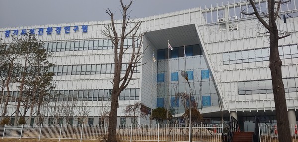 경기도보건환경연구원이 지난 1월18일부터 2월5일까지 ‘설 성수식품’ 853건의 유해물질 포함 여부를 조사한 결과 3건을 제외하고 모두 안전한 것으로 나타났다고 밝혔다. (사진=경기도)