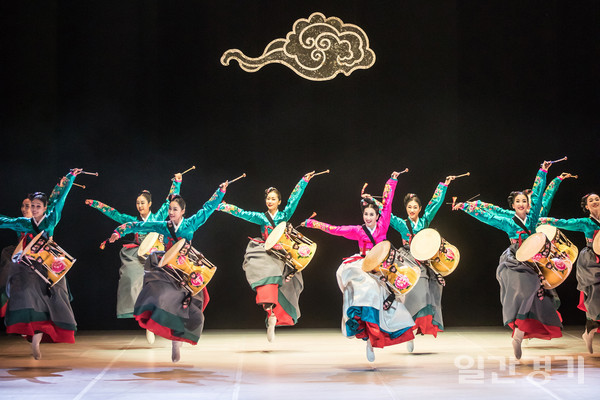 매년 인천의 봄을 춤으로 가득 채웠던 '춤추는 도시 인천'이 올해는 초여름으로 자리를 옮겨 개최한다. (사진=인천시립무용단)