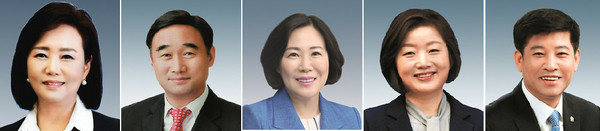 사진 왼쪽부터 정윤경, 장태환, 서현옥, 문경희, 김판수 경기도의회 의원