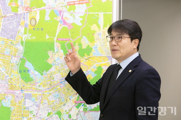 강병일 부천시의회 의장은 3선 시의원으로 지역 발전을 위한 활발한 입법활동을 펼쳤다. (사진=강성열 기자)