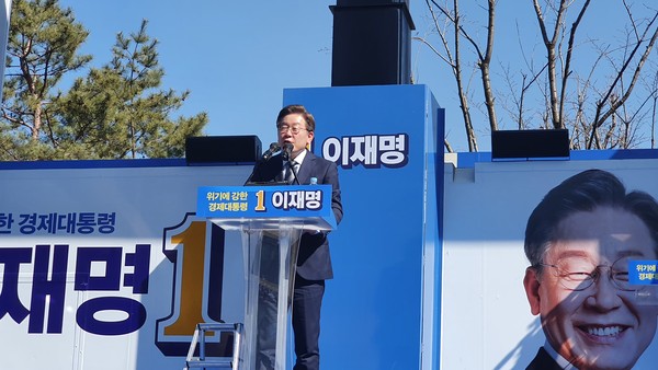 이재명 더불어민주당 대선 후보가 6일 서울 도봉구 유세에서 지지를 호소하고 있다. (사진=홍정윤 기자)