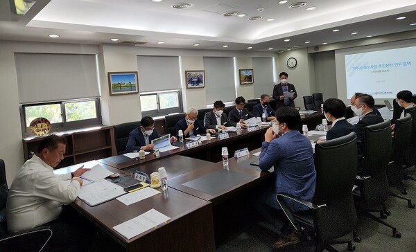 파주시가 지난 9월6일 100만 대도시 파주를 위해 그 규모에 맞는 파주시 철도사업 추진전략 연구용역 진행사항 보고회를 개최했다. (사진=파주시)