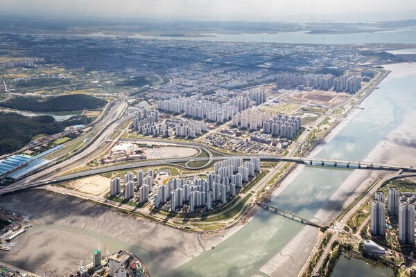 시흥시가 시민들의 조세부담을 덜기 위해&nbsp;국토교통부와 경기도에 2023년 표준지공시지가를 하향 책정해줄 것을 요청했다. (사진=시흥시)