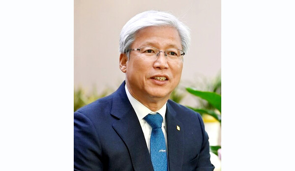 이민우 경기신보 이사장은 &#39;신용UP 특례보증&#39;이 코로나19 팬데믹을 버텨온 도내 중소기업, 소상공인이 다시 한번 위기를 극복하고 일어날 수 있는 작지만 큰 희망이 되길 바란다&rdquo;고 말했다. (사진=경기신보)