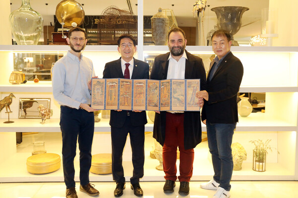 수원시의회가 지난 12월12일 스페인 세비야 피베스 컨퍼런스&amp;이그지비션 센터에서 열린 &lsquo;2022 GSTC 지속가능관광 국제컨퍼런스&rsquo;에 참석했다고 밝혔다. (사진=수원시의회)