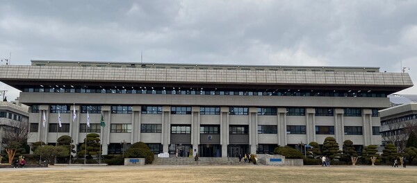 인천시가 구직청년의 구직활동을 지원하는 &lsquo;2023년 드림체크카드 사업&rsquo;참여자를 오는 3월31일까지 모집한다고 밝혔다. (사진=인천시)