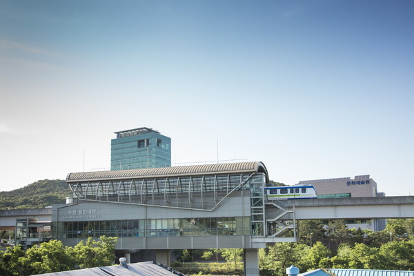 용인시가 용인경량전철의 새 관리운영사로 다원시스(주) 등이 컨소시엄으로 참여한 용인에버라인운영(주)가 선정됐다고 밝혔다. (사진=용인시)