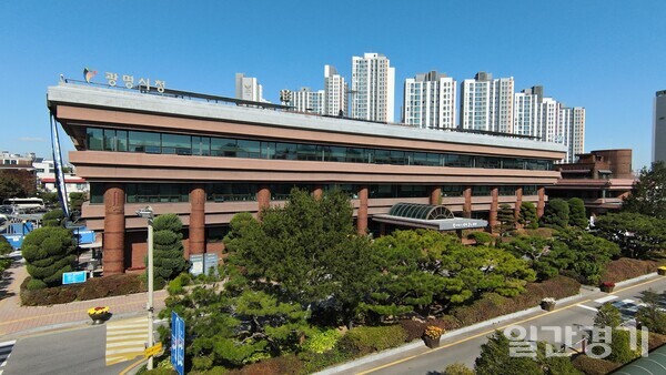 광명시가 ‘감염병대응센터 건립’에 17억4300만원을 ‘광명형 스마트헬스케어사업'에 15억4000만원을 투입하기로 했다. (사진=광명시)