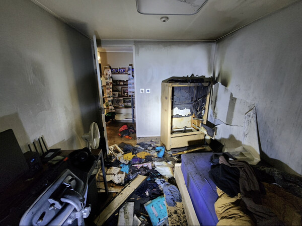 지난 4월13일 새벽 3시41분께 김포시 장기동 한 아파트에서 화재가 발생했으나 스프링클러가 작동하며 자체진화됐다. (사진=김포소방서)