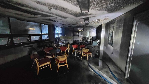 군포시 산본동 5층 빌딩서 6월14일 저녁 11시18분께 불이 나 4200만원의 재산피해가 발생했다. (사진=군포소방서)