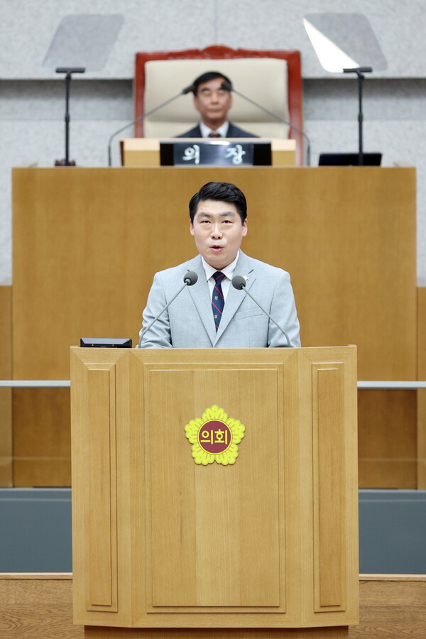 유경현(더불어민주당, 부천7) 의원은 7월18일 열린 경기도의회 제370회 임시회 제2차 본회의에서 5분발언을 하고 있다. (사진-=경기도의회)