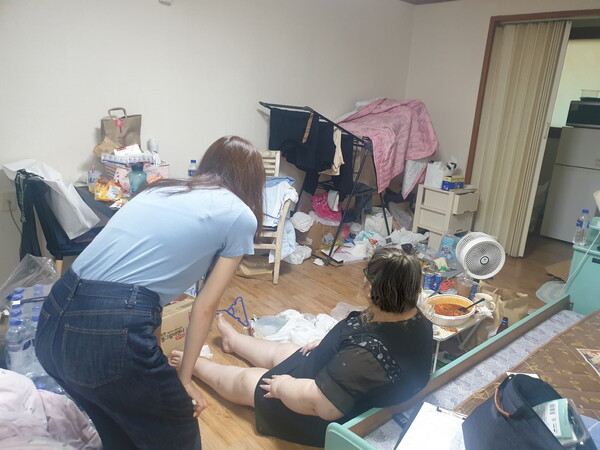 수원시가 공동주택 관리비&middot;공공임대주택 임차료를 체납한 가구를 전수조사해 &lsquo;주거위기가구&rsquo;를 발굴한다.(사진=수원시)