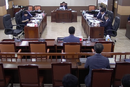 인천시의회 산업경제위원회 소속 이명규(국&middot;부평1) 의원이 의원 20명의 찬성을 받아 9월6일 &lsquo;경인고속도로 통행료 무료화 촉구결의안&rsquo;을 발의했다. (사진=인천시의회)