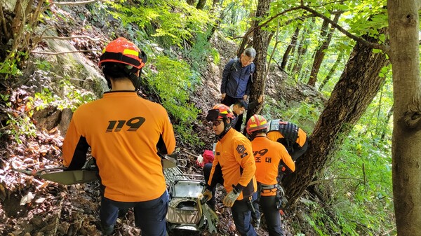 10월 1일 포천시 일동면 청계산에서 50대 남성이 등산중에 굴러 떨어지는 사고가 발생했다.