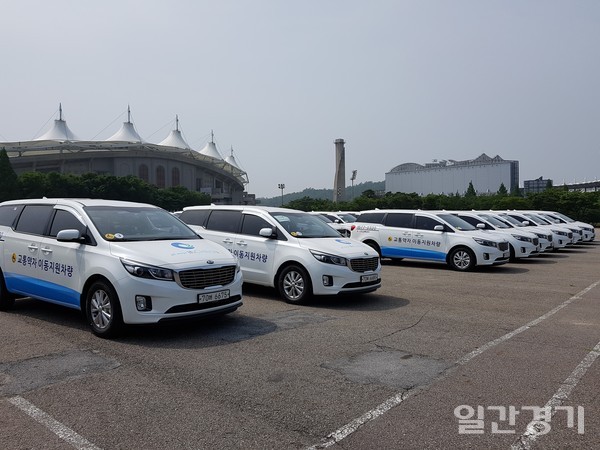 인천교통공사는 설 명절 고향을 방문하는 장애인들의 이동 편의를 위해 24~27일 4일 동안 KTX역(서울역, 광명역, 용산역)까지 교통약자 이동지원차량인 장애인콜택시를 운행한다. (사진=인천교통공사)