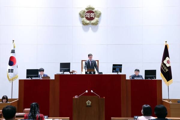 성남시의회가 12월12일 제289회 제2차 정례회 제3차 본회의를 끝으로 2023년도 의사일정을 마무리하였다. (사진=성남시의회)