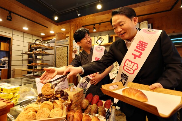 인천 동구가 동브래(동구빵) 판매 증대와 지역 경제 활성화를 위해 판매업소를 신규 모집한다. (사진=인천 동구)