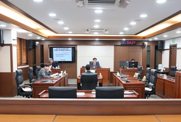포천시의회는 2월26일 정부에서 군사시설 보호구역 해제 결정에 따른 대책 회의를 개최하고 성명서를 발표했다. (사진=포천시의회)