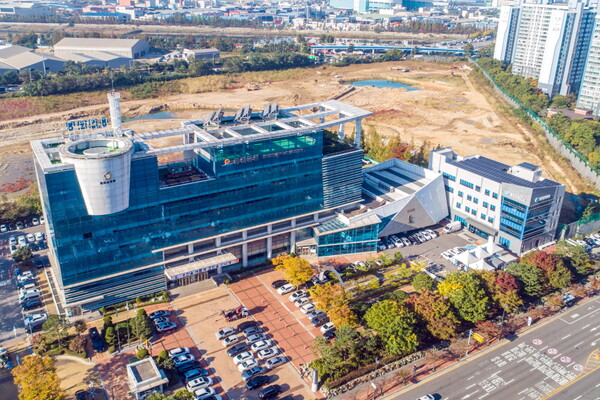 옹진군은 인천-백령항로 대형여객선 도입사업 공모에 2개 선사가 참여했다고 밝혔다. 인천 옹진군청 전경.(사진=인천 옹진군)