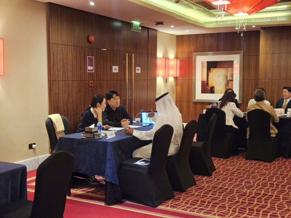 평택시는 지난 4월21일부터 27일까지 경기도경제과학진흥원 남부권역센터와 함께 인도 뭄바이와 아랍에미리트 두바이에 시장개척단을 파견해 총 123건의 상담과 1241만 달러의 상담실적을 거뒀다. (사진=평택시)