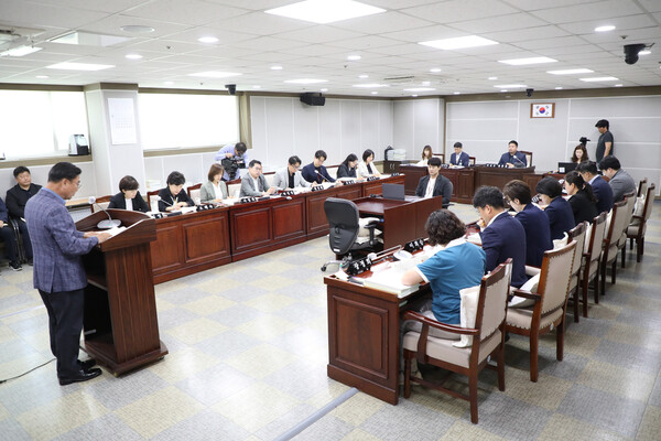 수원시의회 예산결산특별위원회가 6월19일부터 21일까지 4개 소위원회로 나뉘어 2023회계연도 결산 및 예비비 지출 승인안과 2024회계연도 제1회 추가경정예산안 등을 심사한다. (사진=수원시의회)