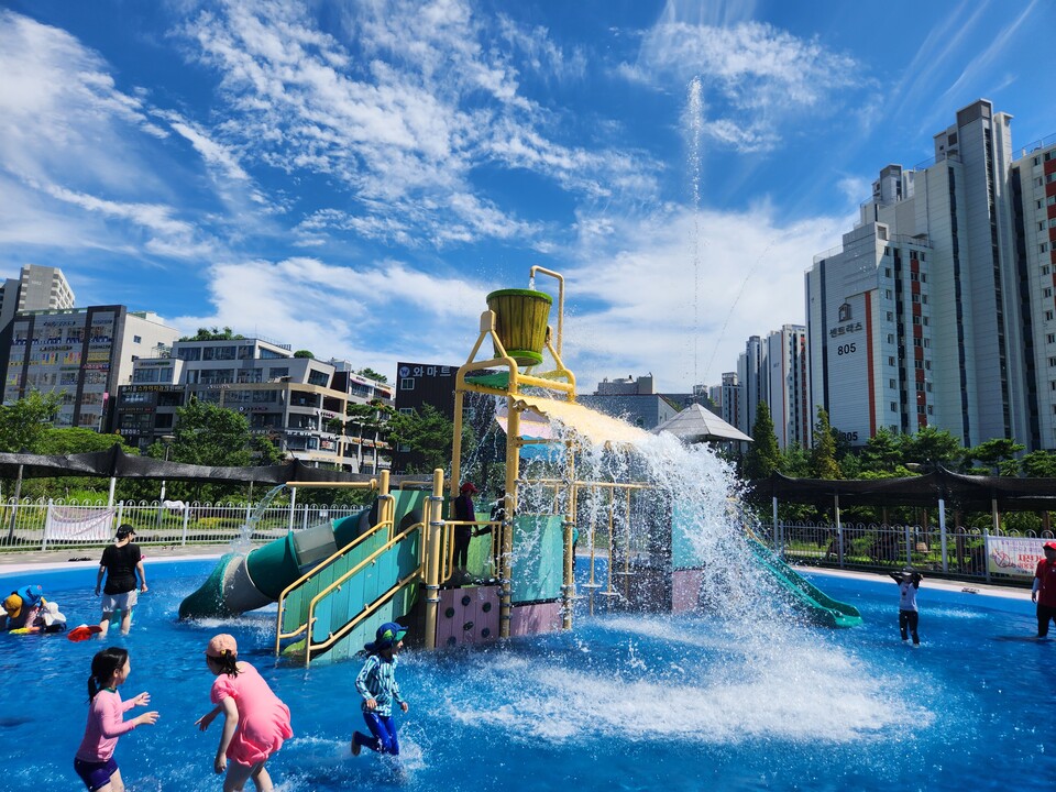 인천 남동구는 물놀이장 7개소 개장을 지난해보다 열흘 앞당겨 이달 29일 일제히 개장한다.(사진=인천 남동구)