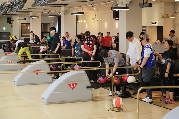 평택시는 7월5일 평택 비앤비볼링장에서 제7회 평택시장배 전국시각장애인볼링대회를 성황리에 마무리 됐다. (사진=평택시)