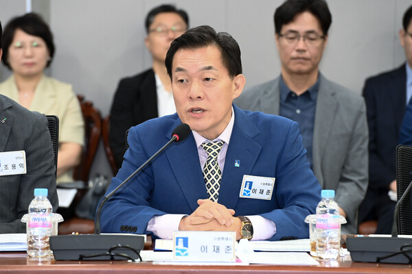 이재준 수원시장이 ‘과밀억제권역 규제 완화 TF위원회’ 대표위원장으로 선출됐다. (사진=수원시)