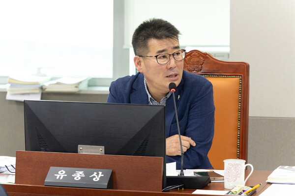 경기도의회 도시환경위원회 유종상(더불어민주당, 광명3) 의원은 7월24일 경기도 도시주택실로부터 업무보고를 받고 광명시흥 3기 신도시 조성사업 대상 지역 주민에 대한 신속한 보상을 강력히 요구했다. (사진=경기도의회)