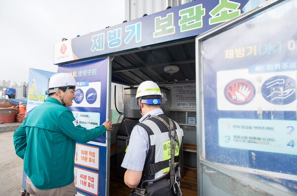 서구는 폭염 대비 안전조치 확인을 위해 검단신도시 내 건축 현장에 대해 안전 점검을 실시했다.(사진=서구)