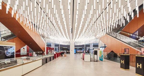 갤러리아광교점 파사쥬 매장에는 29일 ‘무신사 스탠다드’ 매장이 새롭게 오픈한다.  (사진=갤러리아광교)