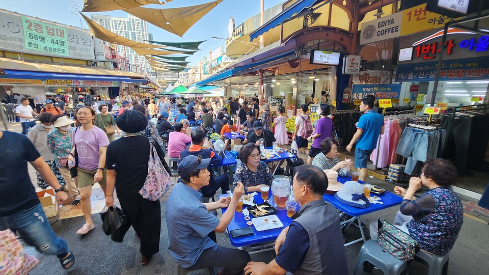 지난 23~24일 장승백이 전통시장을 시작으로  30~31일 구월&인천모래내 전통시장 ‘노맥축제’,  9월 6~7일 간석자유시장 ‘갬성노맥축제’가 열린다.(사진=남동구)