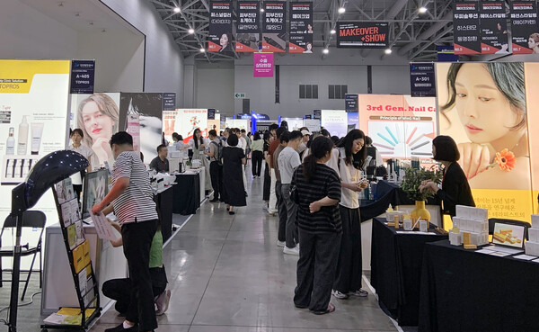 인천항만공사(IPA)가 ‘2024 뷰티&헬스케어쇼’에 공동 전시관을 운영, 중소기업의 해외 수출 지원에 나섰다.(사진=인천항만공사)