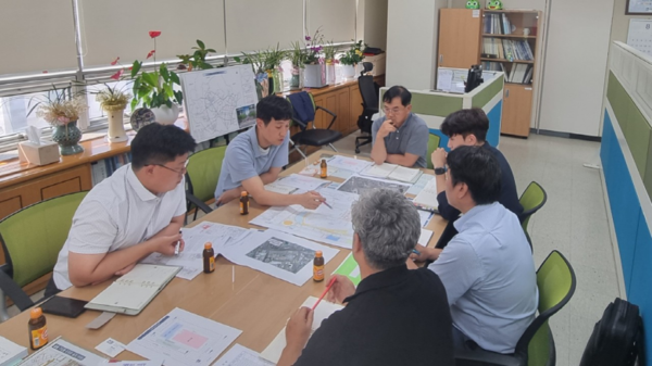 수원시가 ‘수원역 웨딩홀’ 개장으로 예상되는 교통체증을 최소화하기 위해 교통대책을 논의하고 있다. (사진=수원시)