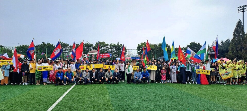 평택 아시안 컵은 다양한 국적의 외국인들이 모여 스포츠를 통해 서로의 교류하고 친목을 도모하는 대회로 2019년 처음 개최한 이래 올해 4회째를 맞이했다. (사진=평택시)