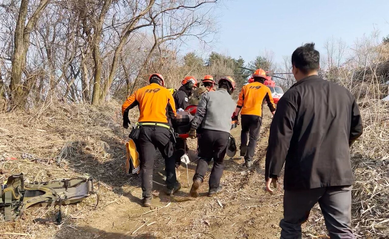 포천 소방서는 가을맞이 행락객들의 증가로 안전사고예방을 위한 계도를 하고 있다. (사진=포천소방서)