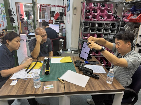 경기도경제과학진흥원은 21일부터26일까지 싱가포르와말레이시아에서 ‘2024이천시 아세안 시장개척단’을 운영해 52건의 현지 수출상담회·방문 상담을 병행해 570만 달러 규모의 수출 상담 성과를 거뒀다. (사진=경과원)