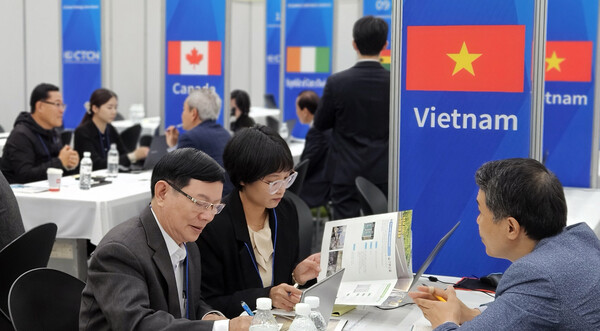 지난달 30일부터 1일까지 송도컨벤시아에서 개최된 '2024 그린에너텍' 전시회에 3510명의 국내외 바이어가 방문 2억달러의 수출상담 실적을 거뒀다.(사진=인천관광공사)