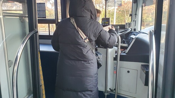 인천시는 2025년 1월 1일부터 ‘현금 없는 인천 버스’를 전면적으로 시행한다. (사진=김재언 기자)