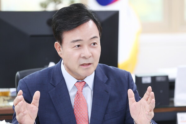 김성제 의왕시장는 본지와의 서면 인터뷰를 통해 의왕시 숙원사업에 대해 설명했다. (사진=의왕시)