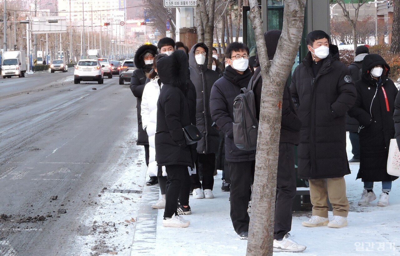 입춘인 2월3일 경기도 낮 최고기온이 영하권에 머무는 가운데 경기도가 이날 오후 1시부터 재난안전대책본부 1단계를 가동하고 31개 시군에 긴급 대응체계를 마련했다. (사진=일간경기DB)