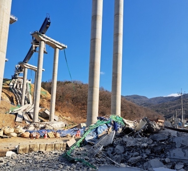 안성시보건소가 세종-포천 고속도로 건설 현장 붕괴 사고 피해 유가족, 생존자, 목격자, 시민 등을 대상으로 심리지원에 나선다. (사진=이국진)