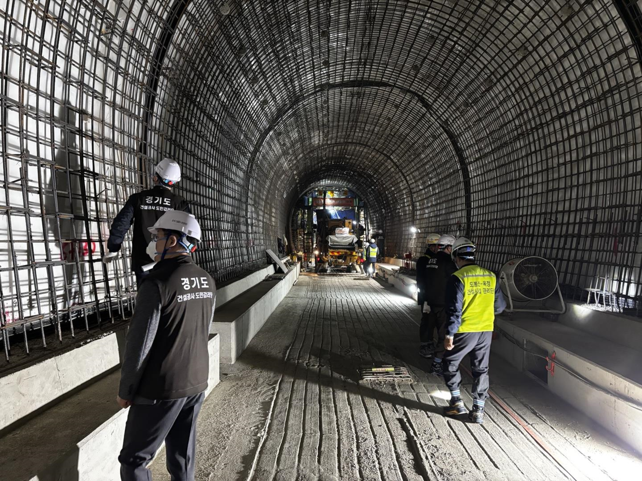경기도가 대형 건설현장의 안전사고 예방을 위해 전문가 감리단을 투입한 결과, 130여 건의 안전 위험요소를 발견했다. (사진=경기도)