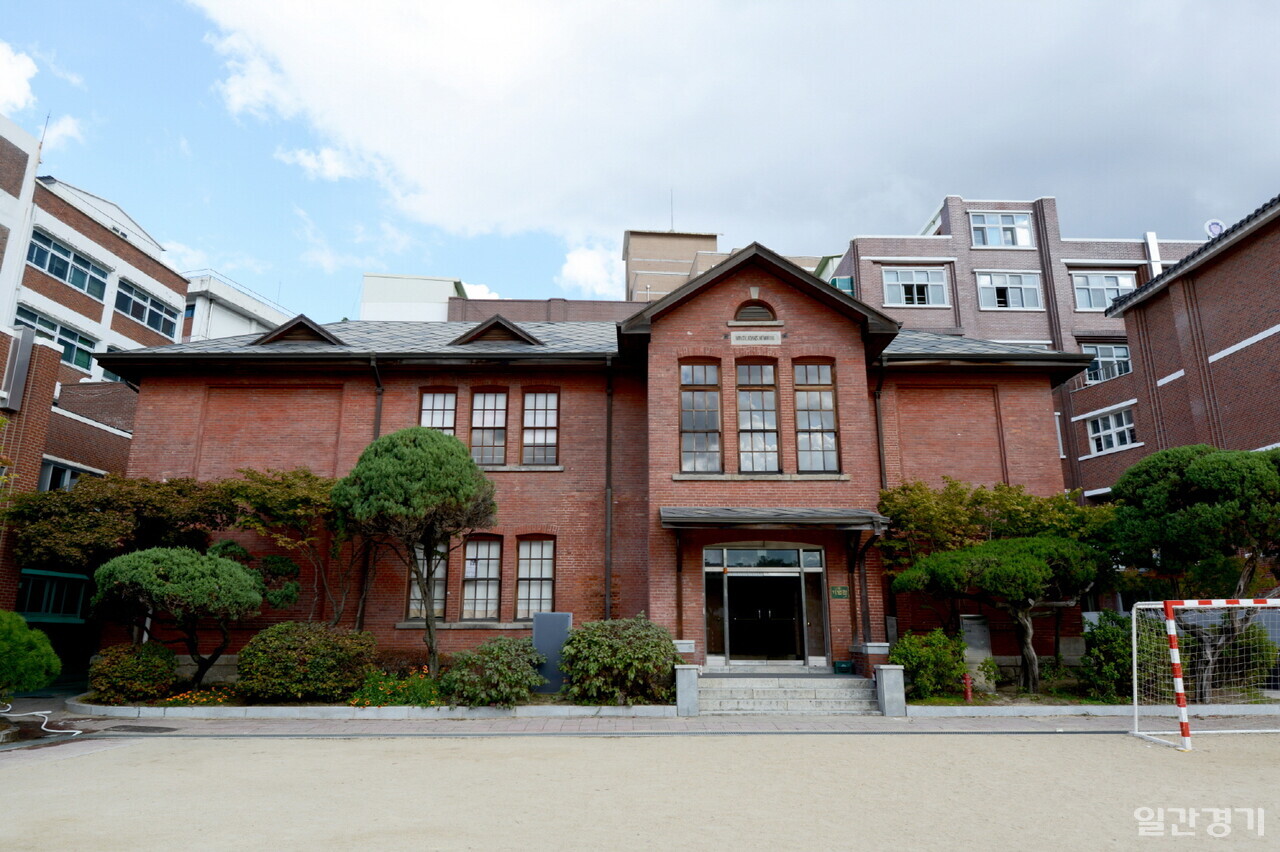 수원 출신의 독립운동가 임면수가 만주에서 돌아온 뒤 공사 감독을 했던 아담스기념관 건물. (사진=수원시)