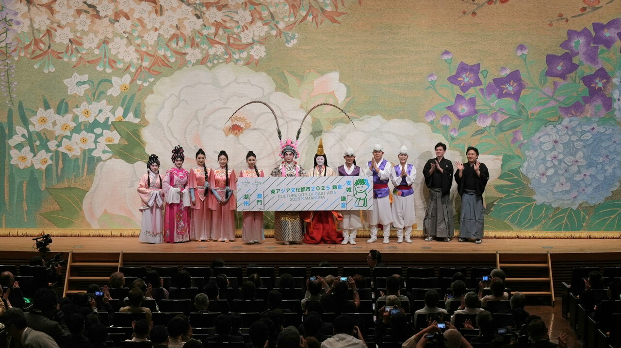 성시를 대표해 공연에 나선 '안성시립 남사당 바우덕이 풍물단'은 가장 안성다운 전통문화인 남사당놀이를 선보이며 가마쿠라 시민들에게 폭발적인 호응을 얻었다. (사진=안성시)