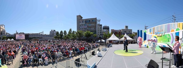 ‘KBS 전국노래자랑 인천 동구편’ 공개 녹화가 지난 6월4일 동인천역북광장에서 성황리에 열렸다. (사진=동구)