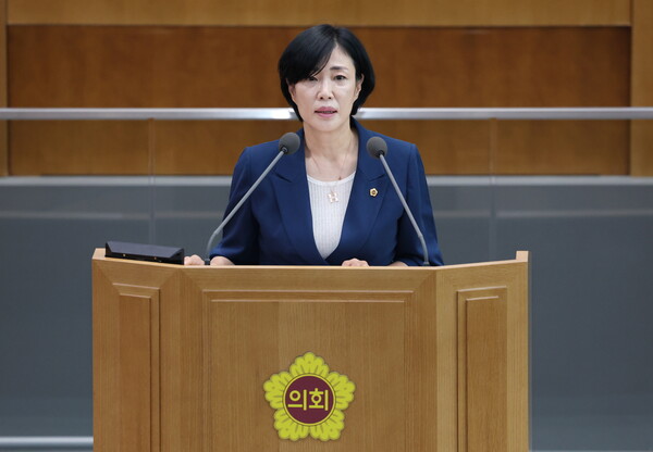 이경혜 경기도의회 의원이 6월 11일에 개최된 제384회 경기도의회 정례회에서 5분 자유발언을 하고 있다.  (사진=경기도의회)